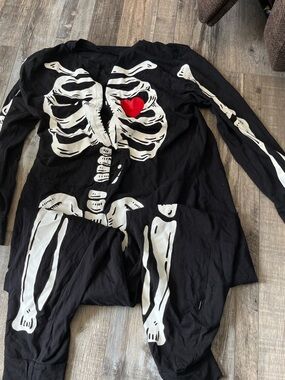 Old Navy Petite XXL skeleton pyjamas one piece - like new